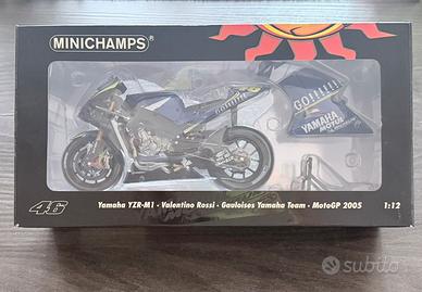 🏁 Valentino Rossi Yamaha YZR-M1 2005 1:12