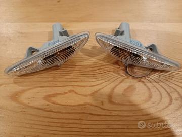 Frecce laterali Mazda