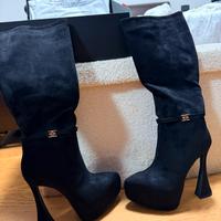 Stivali neri marca Enposh Italia