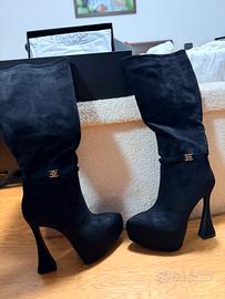 Stivali neri marca Enposh Italia