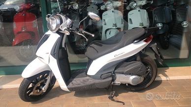 Piaggio Carnaby Cruiser 300