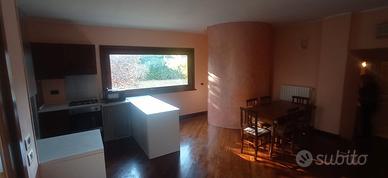 Singola per stud cn posto auto in villa econ/med
