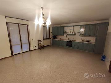 Rif.2460RA97215| appartamento trilocale