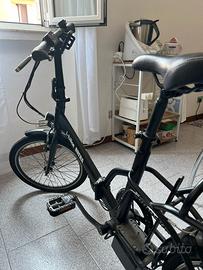 Bicicletta elettrica pieghevole