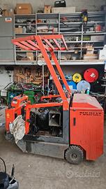 spazzatrice uomo a bordo