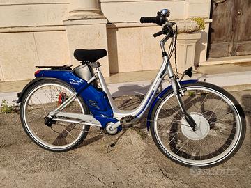 Bicicletta elettrica marca Piaggio Albatros
