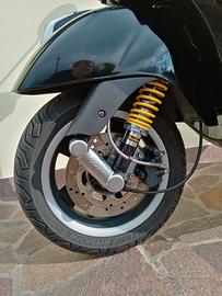 Vespa 300 GTS ammortizzatori Paioli