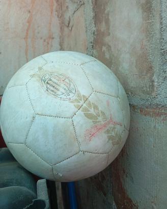 Pallone ac milan