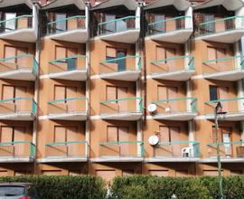 Appartamento ad angolo villaggio Palumbo R43 -