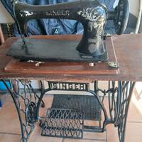 MACCHINA DA CUCIRE SINGER
