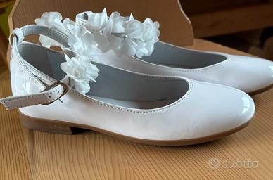 Ballerine in vernice bianca