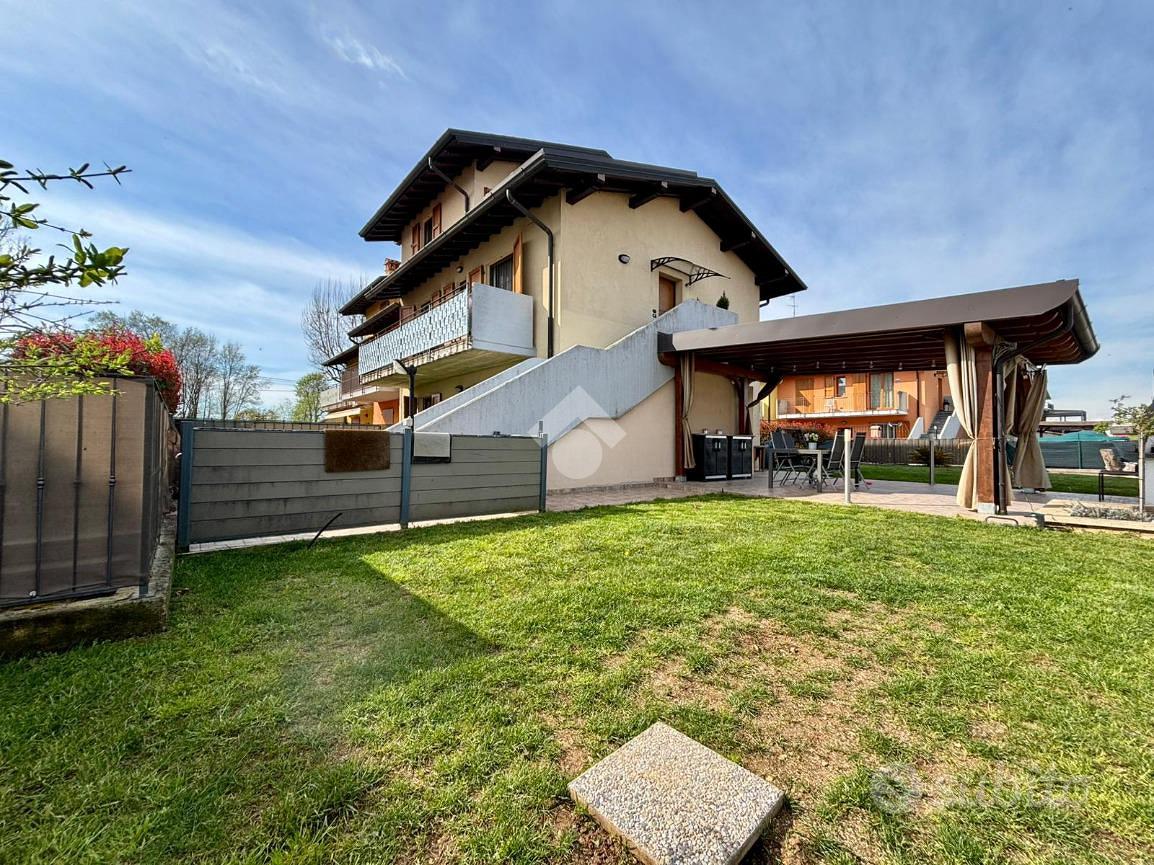 4 LOCALI A LURANO - Vista 2