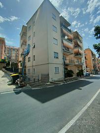 Rif.60 Locale Commerciale Albano Laziale Castelli