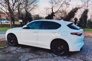 STELVIO 2.2 210 Q4 
