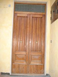 Portone in legno