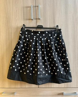 Gonna a pois