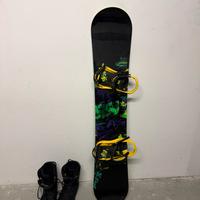 Tavola da snowboard e scarponi