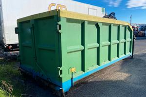 Container Scarrabile con gru e ragno