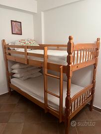 Letto a castello in legno massello