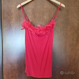 canotta rossa con piume tg M