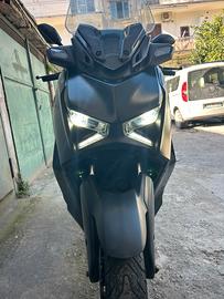 Yamaha xmax 300 tech max