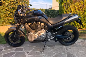 YAMAHA MT-01