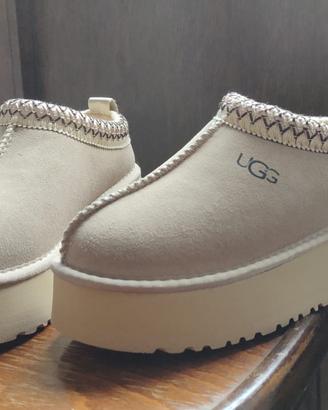UGG Tazz originali – NUOVE – Numero 36
