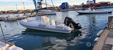 Gommone 740