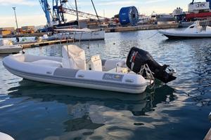 Gommone 740