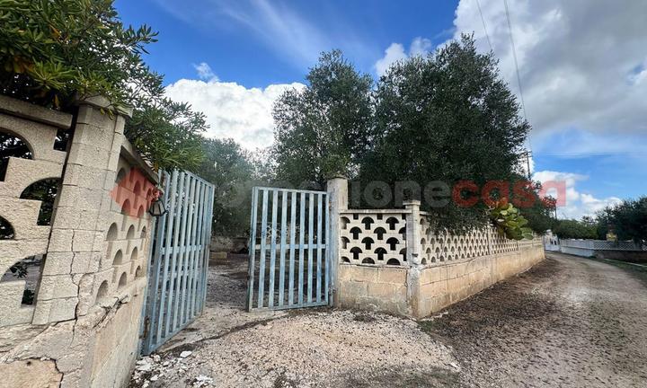 Villa o villino Leporano [Cod. rif 3273770VRG]