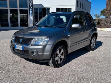 Suzuki Grand Vitara 1.9 DDiS 3 porte GANCIO TRAINO