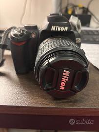 Reflex Nikon D60 + AF-S DX Nikkor 18-55 mm