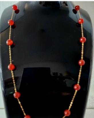 Collana oro 18kt con perle di agata rossa