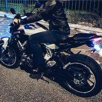 Moto Yamaha MT 07 con accessori