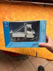 Piaggio Ape 50 1:24 Italeri