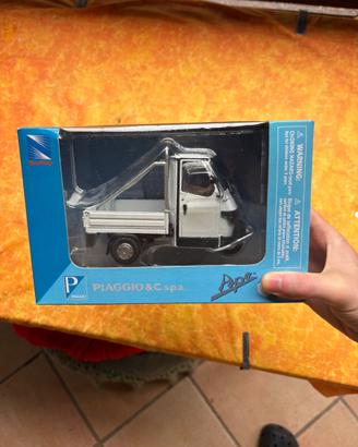 Piaggio Ape 50 1:24 Italeri