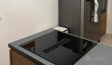 Piano induzione con cappa integrata
