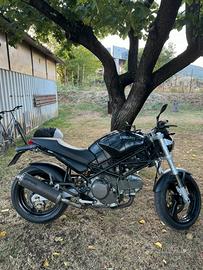 Ducati monster dark 600