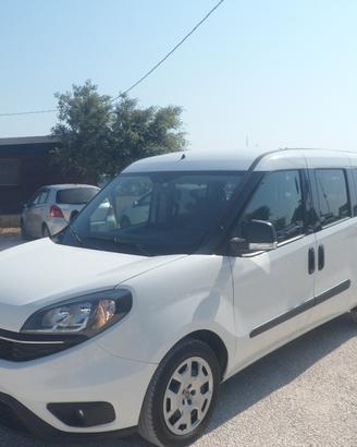 Fiat Doblo 5 posti maxi autocarro