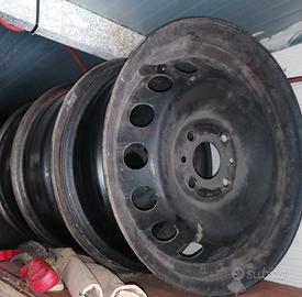 LEGGI SOTTO. 4 CERCHI IN FERRO X TUTTE LE  FIAT