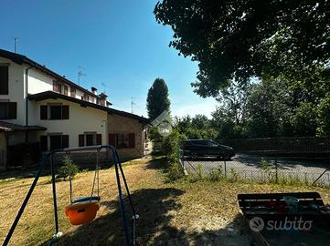 VILLA SINGOLA A SERRAMAZZONI