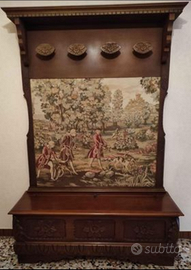 Cassapanca con appendiabiti