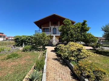 CASA INDIPENDENTE A SAN FRANCESCO AL CAMPO