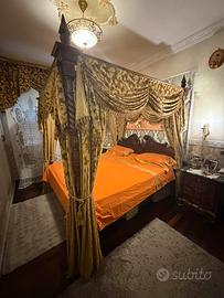 Letto a baldacchino king size