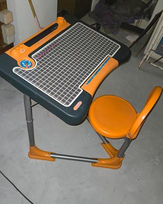 Banco da disegno e gioco