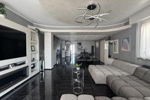4 LOCALI A CESANO MADERNO