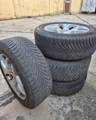 Goodyear Vector4Season 235/60 R18 107W, dot 4819