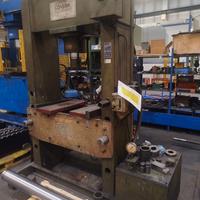 Pressa elettroidraulica OMCN 150 ton