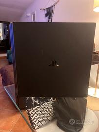 Play station 4 pro da 1 Tera