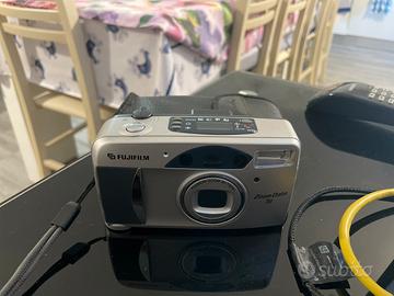 Fujifilm zoom date 70 con datario funzionante